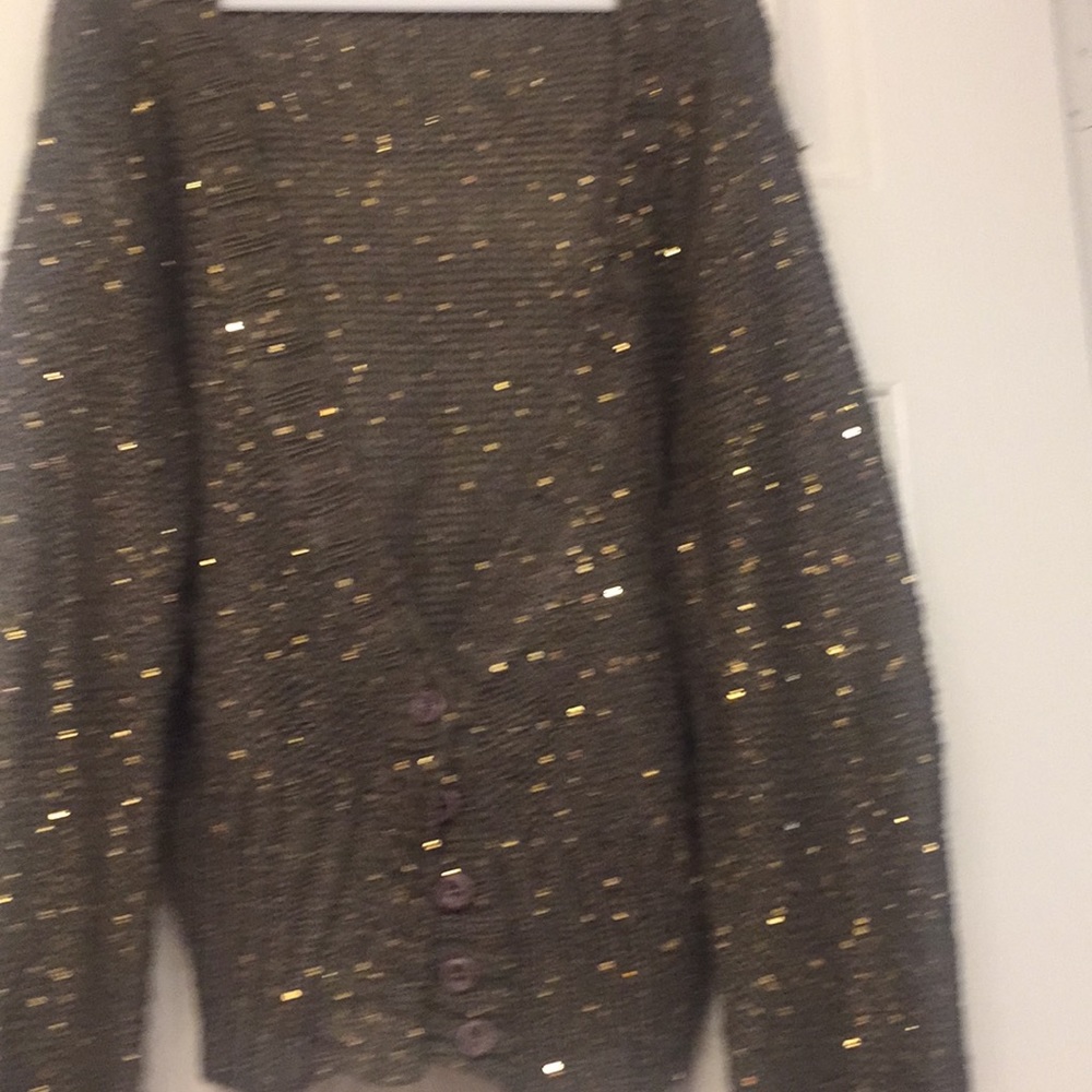 V Sweater - Picture 4 of 5